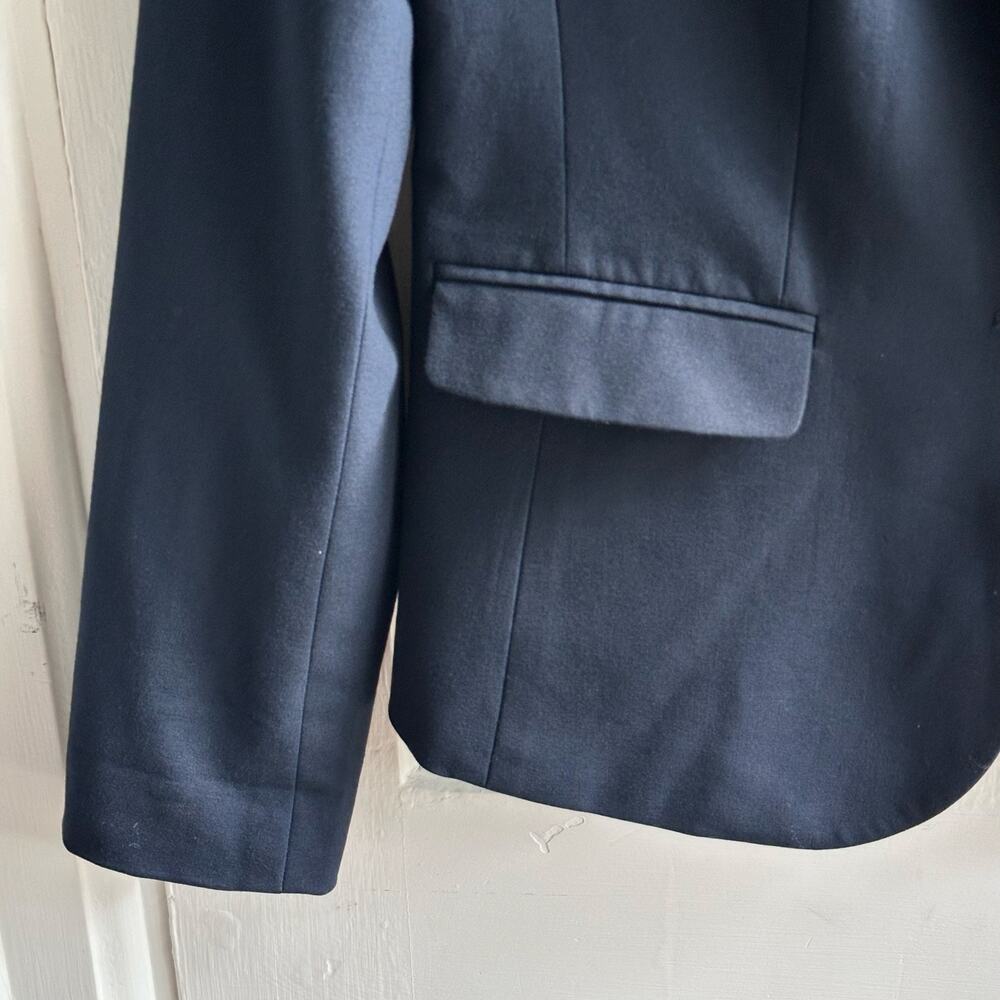 Ann Taylor The One Button Blazer Jacket in Seasonless Stretch Navy - Picture 5 of 8